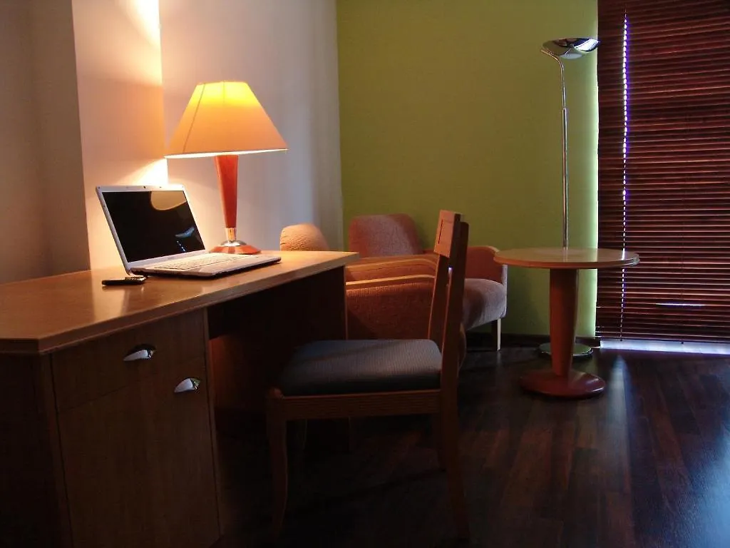 Green Energy Rooms Krakow Hostel